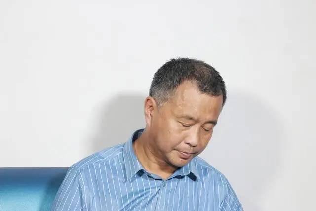 NBA季后
_“流浪大师”沈巍被发现街头翻找垃圾桶NBA季后
，本人否认“重回流浪生活”：是坚持节俭理念