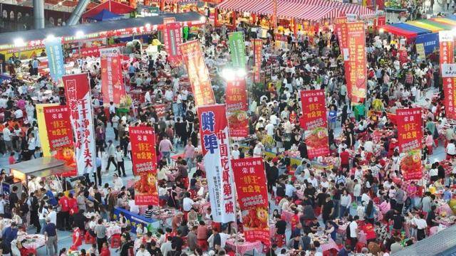 NCAA比分
_蚌埠龙虾节被曝有“点歌刺客”NCAA比分
，当地多部门介入调查