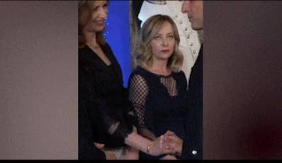 WNBA成绩
_意大利女总理梅洛尼与马克龙又吵起来了WNBA成绩
，此前曾对他“翻白眼”，送去“死亡凝视”