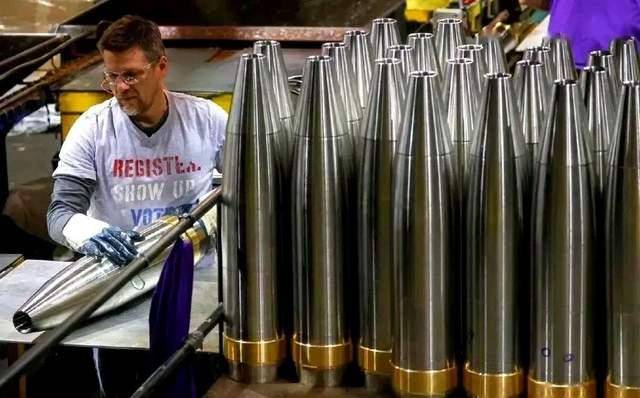 皇冠信用代理出租_看了一眼军火库皇冠信用代理出租，特朗普心虚了！转头紧急下令，全速造武器