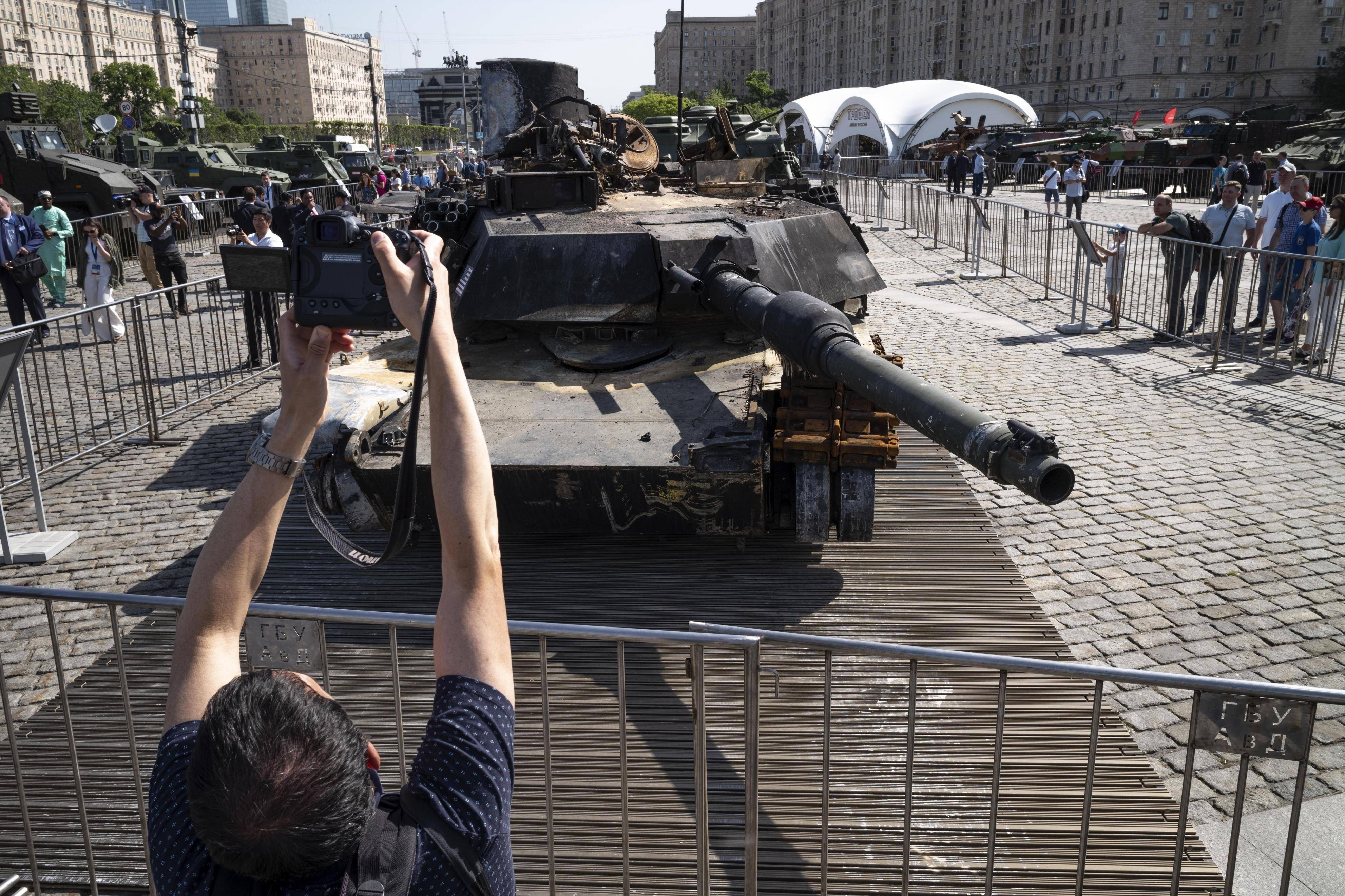 皇冠信用网会员开户_乌克兰幻影-2000战机被击落皇冠信用网会员开户,印媒:台军天塌了,中国博主们欢腾