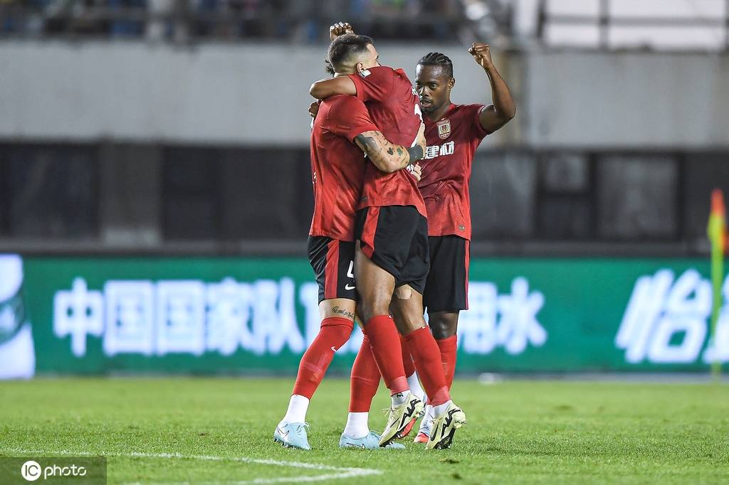 俄罗斯超级联赛
_中超-卡米洛建功吴亚轲扑点 亚泰1-0梅州近6轮首胜