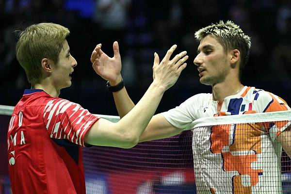 芒特德瑞特城流浪者vs思比瑞特_羽毛球世锦赛｜石宇奇翁泓阳反客为主连胜“中法对决”芒特德瑞特城流浪者vs思比瑞特，国羽男单确保四强名额