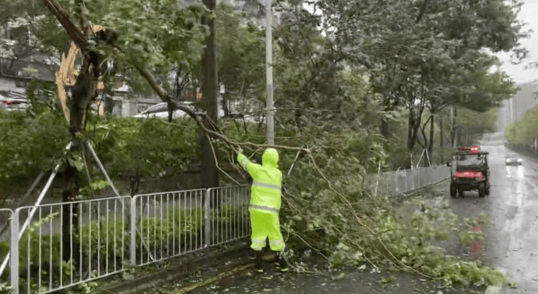 皇冠信用网哪里申请_闻多一度│台风“桦加沙”强度略有减弱 目前各地有哪些影响皇冠信用网哪里申请?