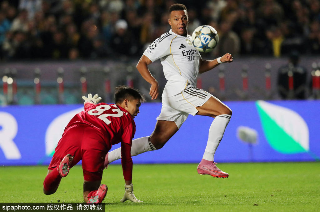 皇冠信用怎么弄_锋霸隔空PK皇冠信用怎么弄！凯恩连场双响新赛季9场17球 姆巴佩9场13球