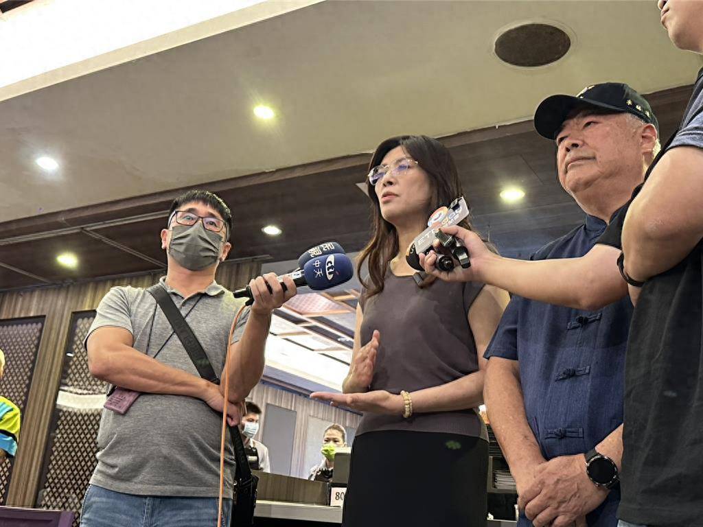 皇冠信用網最高占成
_国民党爆发“大地震”皇冠信用網最高占成
，朱立伦将率211人集体辞职，剑指郑丽文？