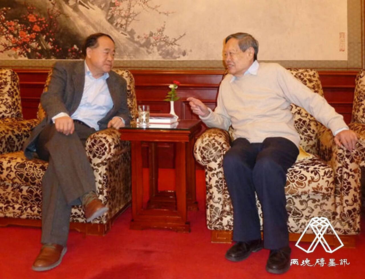 皇冠信用网开户
_窑变｜莫言悼杨振宁皇冠信用网开户
，写了一首诗：先生原本仙乡客……