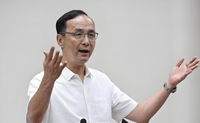 皇冠信用代理出租
_亲美的朱立伦皇冠信用代理出租
，交班之前居然想瓦解国民党