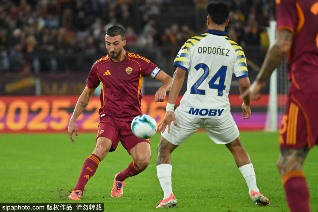 皇冠信用开号
_AC米兰小胜罗马：战术分析与数据揭秘皇冠信用开号
，战斗在意甲的背后！