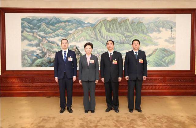 皇冠信用网需要押金吗
_王宇燕当选中华全国供销合作社第八届理事会主任