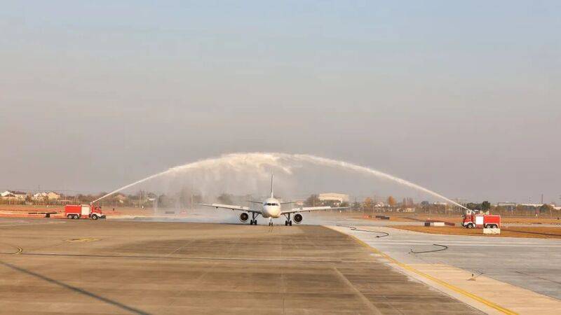 欧洲附加赛D组
_扬泰机场拉萨航线成功首航欧洲附加赛D组
，扬泰两市与雪域高原架起空中金桥